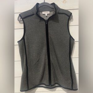 T by Talbots Sweater Vest
Black/White Sleeveless Knit
Womens Medium Petite